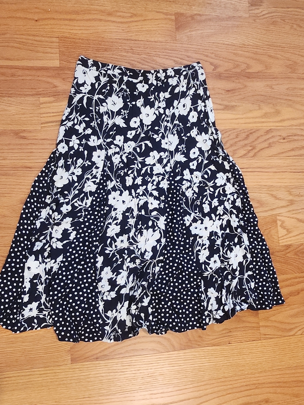 Talbots Black and White Floral & Polka Dot A-Line Skirt, 2P, 100% viscose